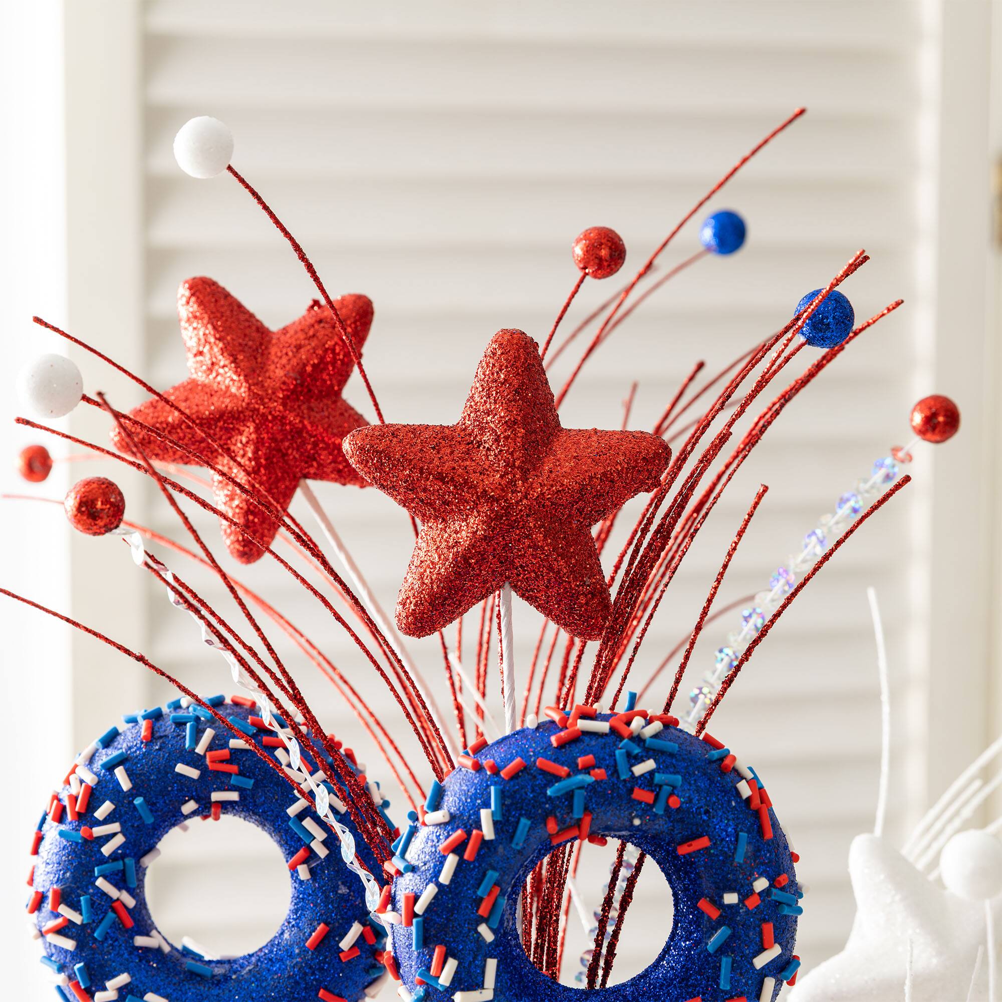 Glitzhome® 28" Set of 2 Patriotic Americana Stars and Donuts Garden Picks